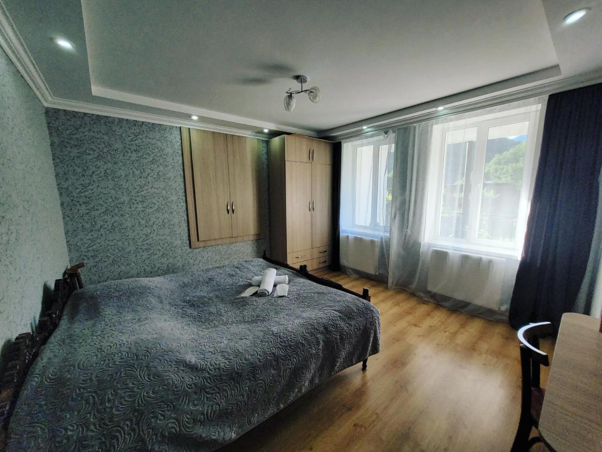 Family Hotel Mountain Panorama 博尔若米 外观 照片
